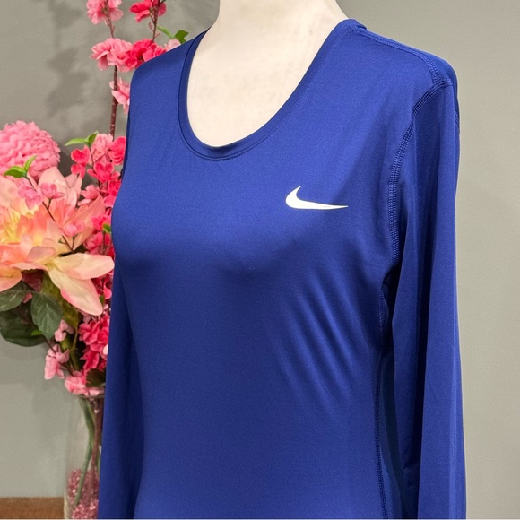 Nike Dry Fit Long Sleeve - Picture 5 of 10